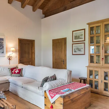 Apartment Chesa Seja - *